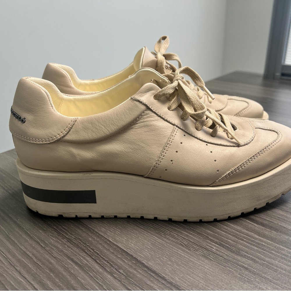 Paloma Barcelo Women's Cream Platform Sneakers